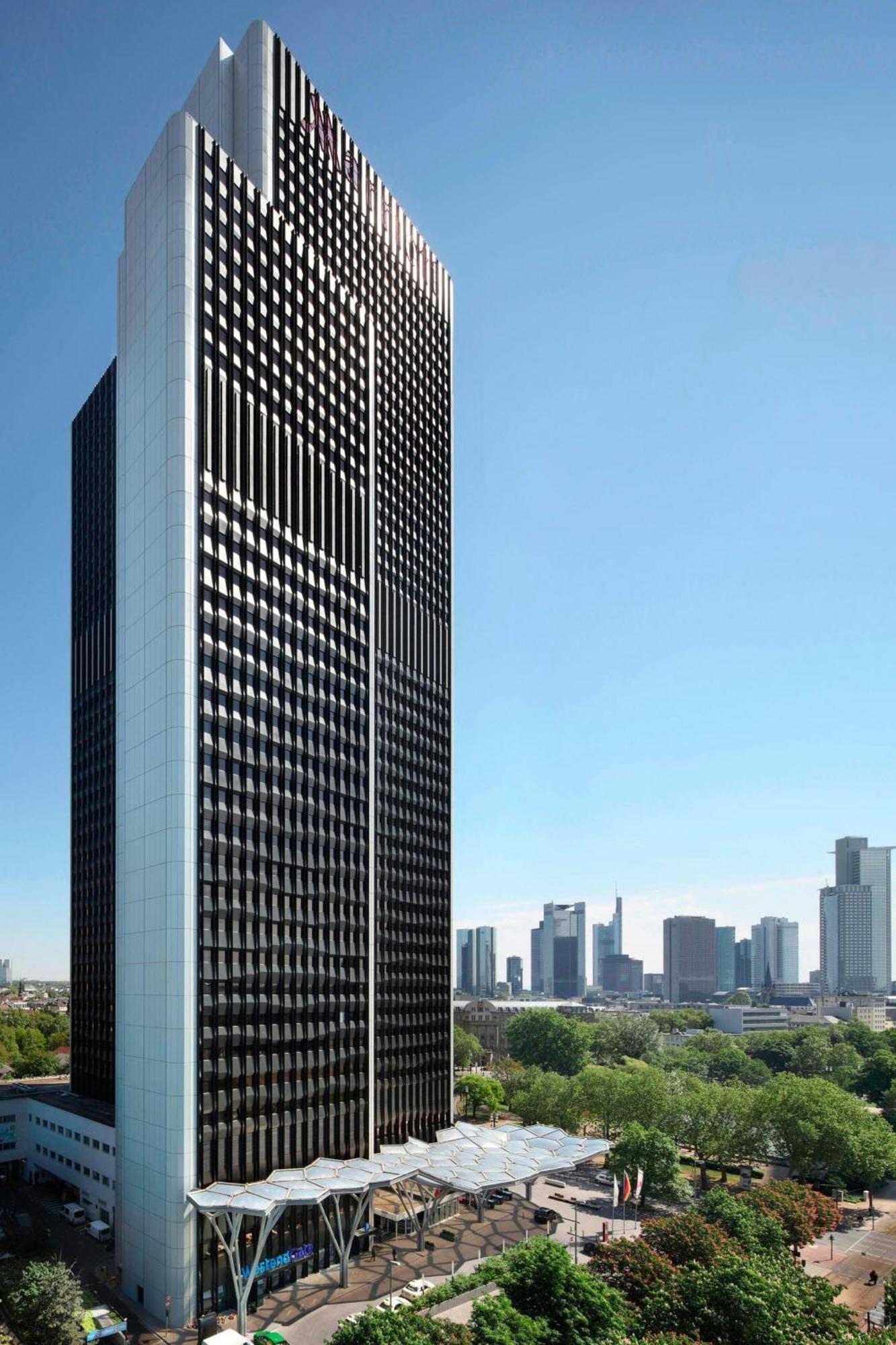 Frankfurt Marriott Hotel Frankfurt am Main Bagian luar foto The Bank of Tokyo