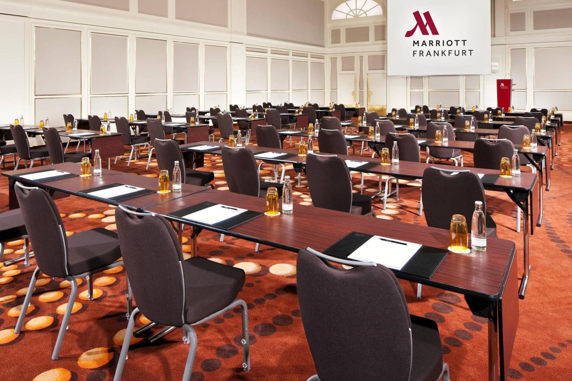 Frankfurt Marriott Hotel Frankfurt am Main Bagian luar foto Marriott Frankfurt