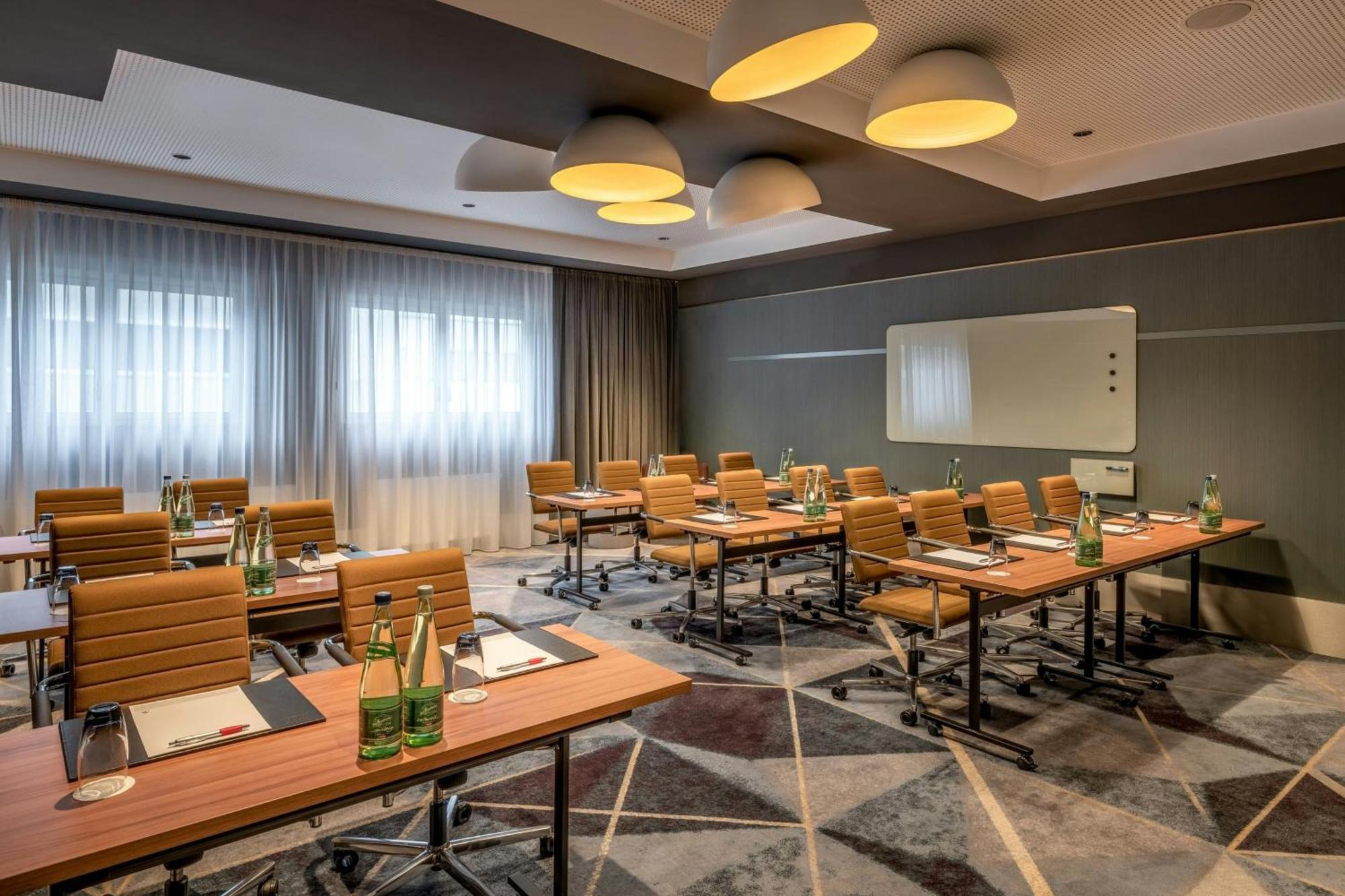 Frankfurt Marriott Hotel Frankfurt am Main Bagian luar foto Meeting room